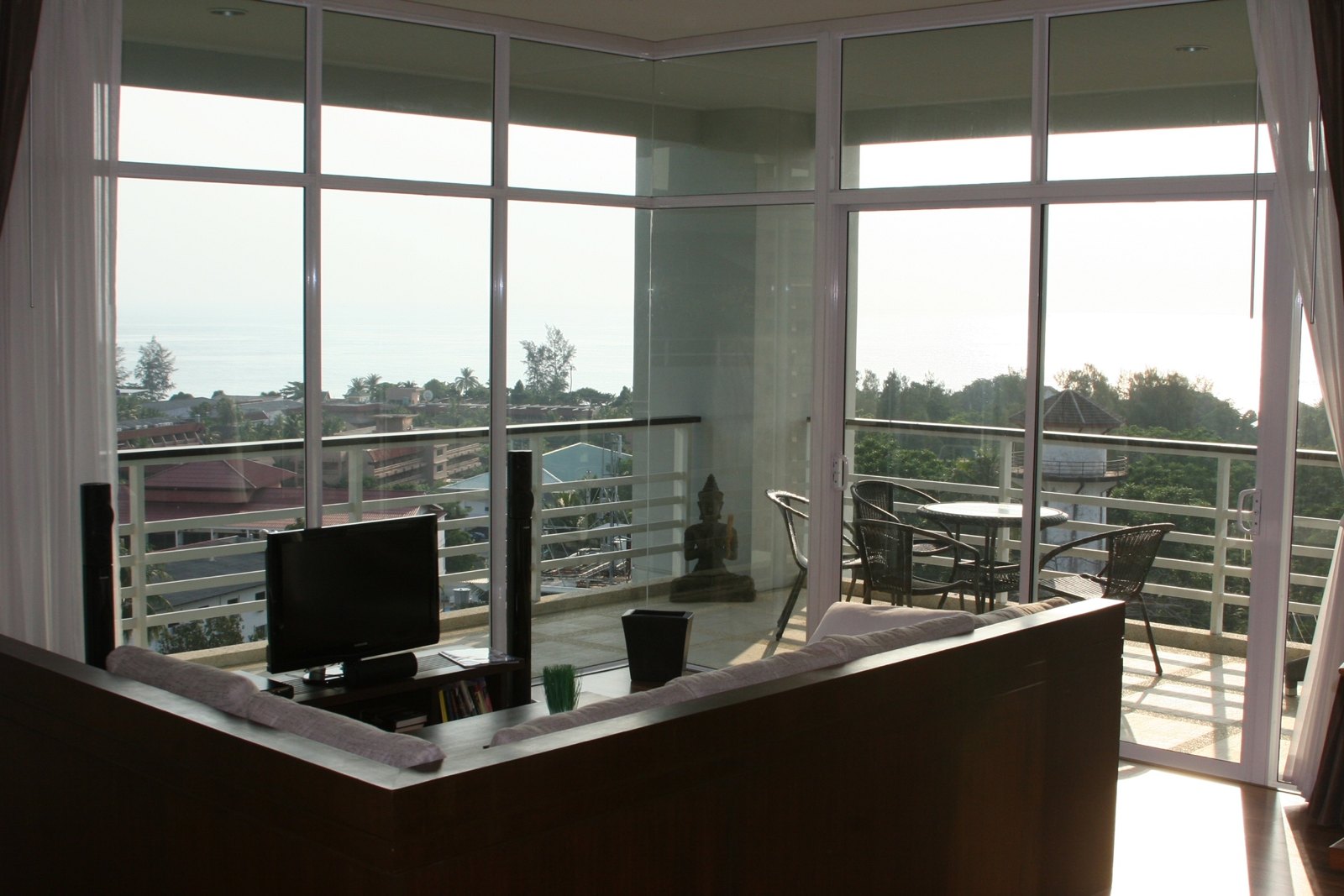 Karon Freehold Condo photo 2