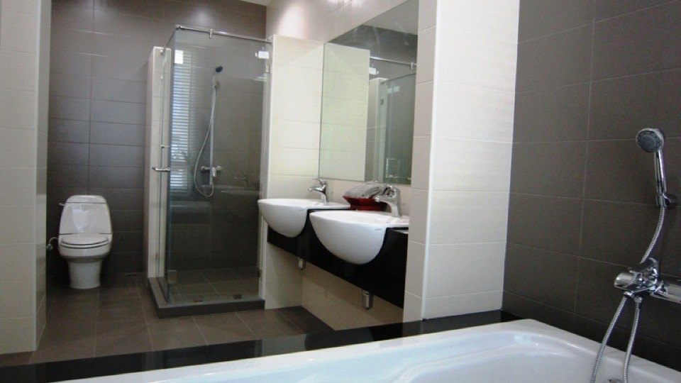 Karon Freehold Condo photo 10